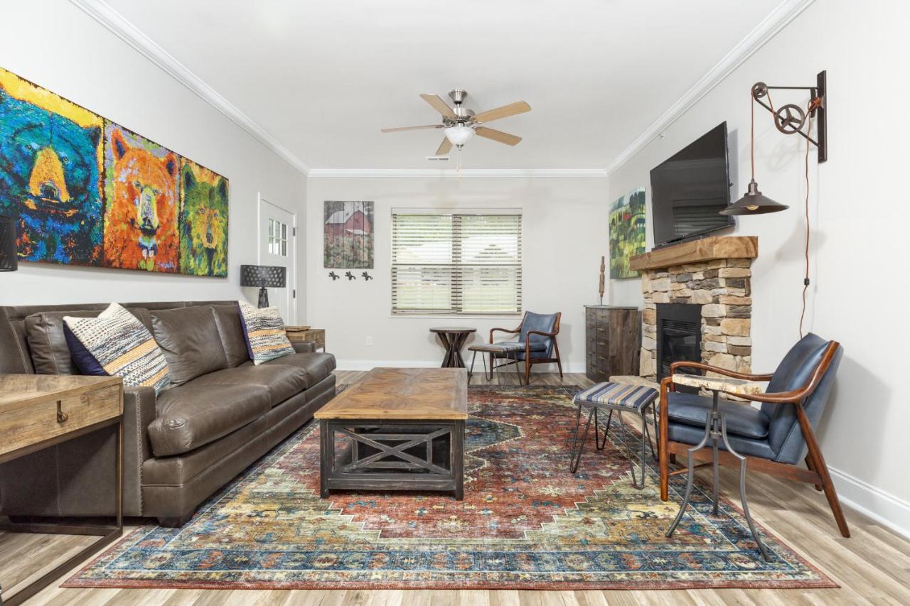 Modern Cades Cove Condo W Community Pool Townsend Buitenkant foto