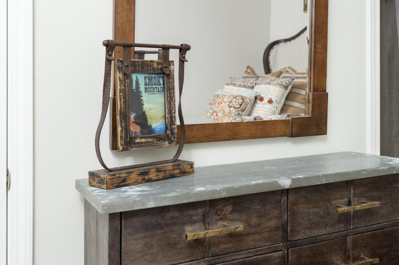 Modern Cades Cove Condo W Community Pool Townsend Buitenkant foto