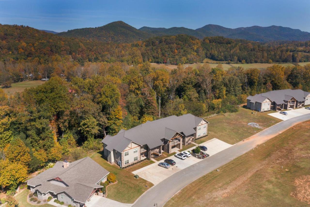 Modern Cades Cove Condo W Community Pool Townsend Buitenkant foto